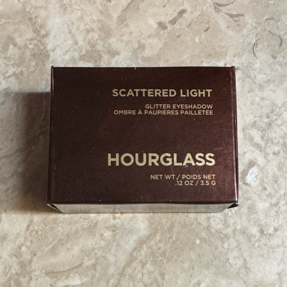 HOURGLASS Scattered Light Glitter Eyeshadow Rapture Metallic Cranberry - Picture 4 of 4